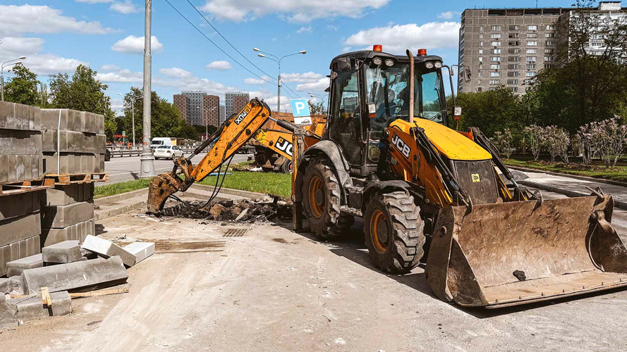 Гидромолот Impulse 120J Classic работает на улицах столицы